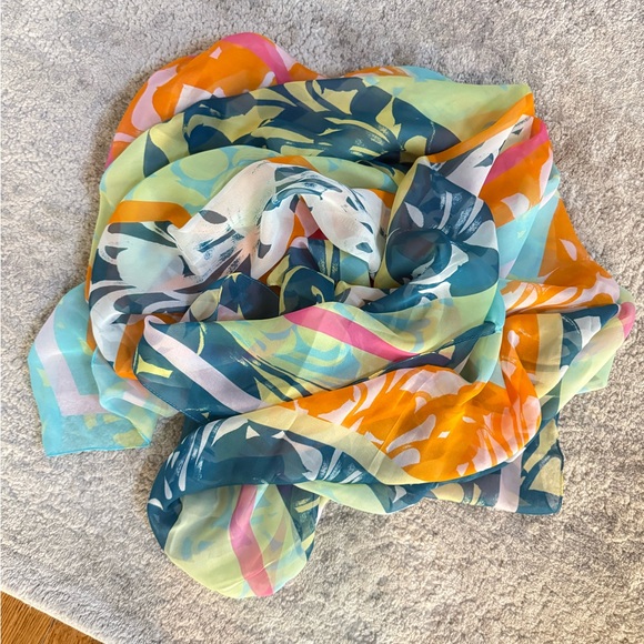 Diane Von Furstenberg Accessories - Diane Von Furstenberg Multicolor Abstract Scarf